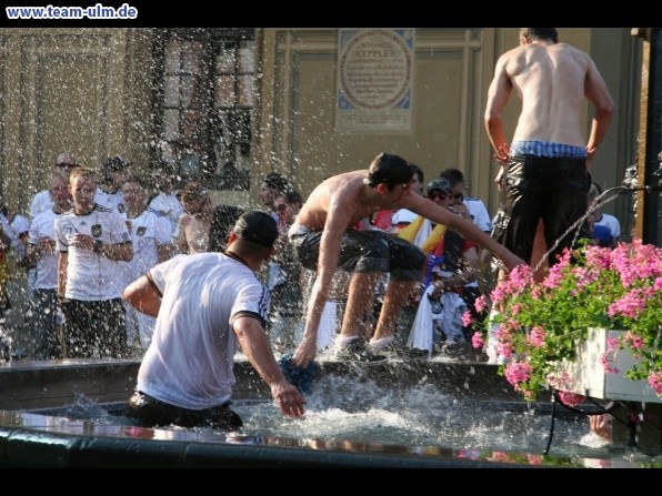 Nach dem Spiel @ Rathausplatz - Bild 21