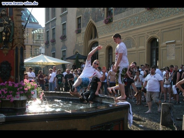 Nach dem Spiel @ Rathausplatz - Bild 24