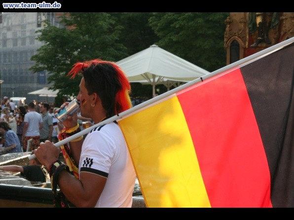 Nach dem Spiel @ Rathausplatz - Bild 26