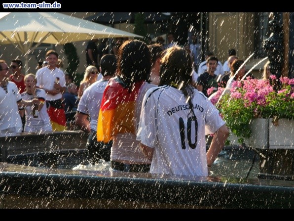 Nach dem Spiel @ Rathausplatz - Bild 9