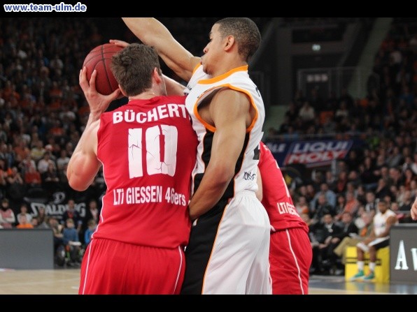 ratiopharm Ulm gegen Giessen @ Ratiopharm Arena - Bild 12
