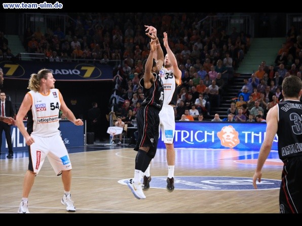 ratiopharm Ulm gegen Quakenbr&uuml;ck @ Ratiopharm Arena - Bild 13