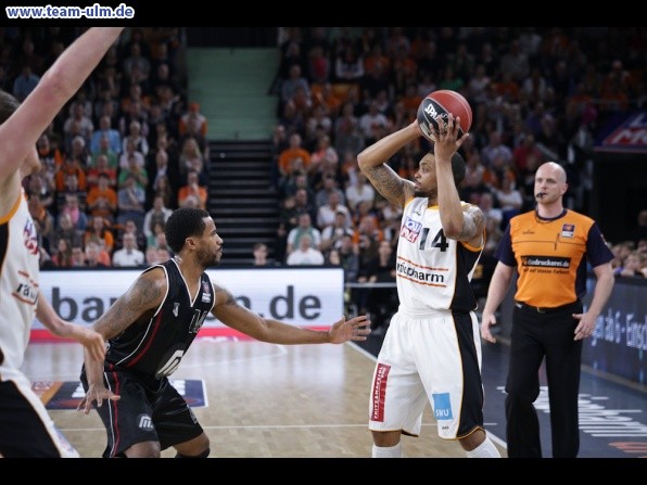 ratiopharm Ulm gegen Quakenbr&uuml;ck @ Ratiopharm Arena - Bild 9