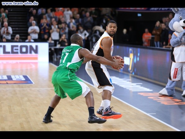 ratiopharm Ulm gegen Trier @ Ratiopharm Arena - Bild 11