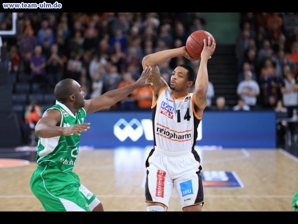 ratiopharm Ulm gegen Trier @ Ratiopharm Arena - Bild 13