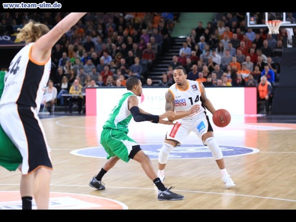 ratiopharm Ulm gegen Trier @ Ratiopharm Arena - Bild 16