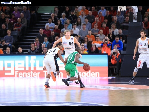ratiopharm Ulm gegen Trier @ Ratiopharm Arena - Bild 18