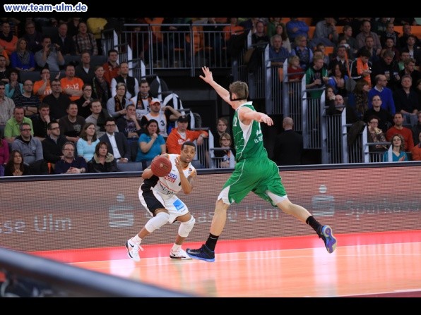 ratiopharm Ulm gegen Trier @ Ratiopharm Arena - Bild 38