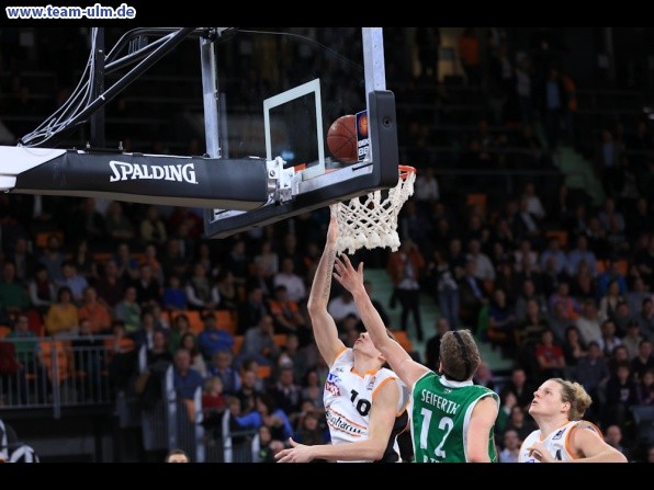 ratiopharm Ulm gegen Trier @ Ratiopharm Arena - Bild 40