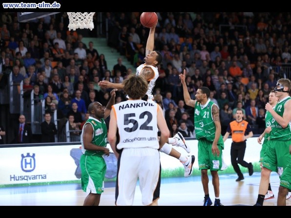 ratiopharm Ulm gegen Trier @ Ratiopharm Arena - Bild 45