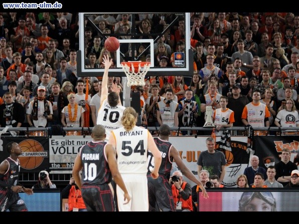ratiopharm Ulm gegen Braunschweig @ Ratiopharm Arena - Bild 3