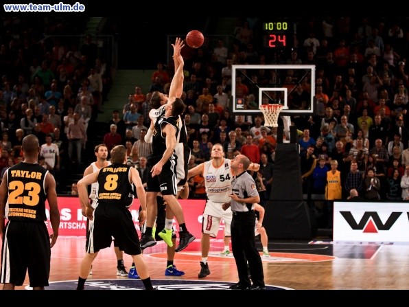 ratiopharm Ulm gegen Ludwigsburg @ Ratiopharm Arena - Bild 11