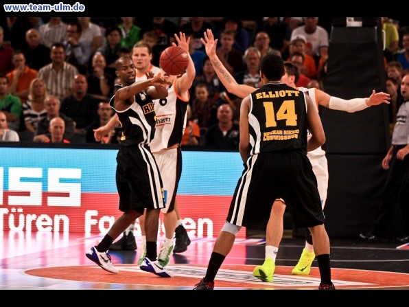 ratiopharm Ulm gegen Ludwigsburg @ Ratiopharm Arena - Bild 28