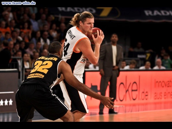 ratiopharm Ulm gegen Ludwigsburg @ Ratiopharm Arena - Bild 34
