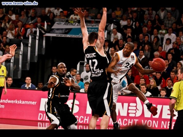 ratiopharm Ulm gegen T&uuml;bingen @ Ratiopharm Arena - Bild 39