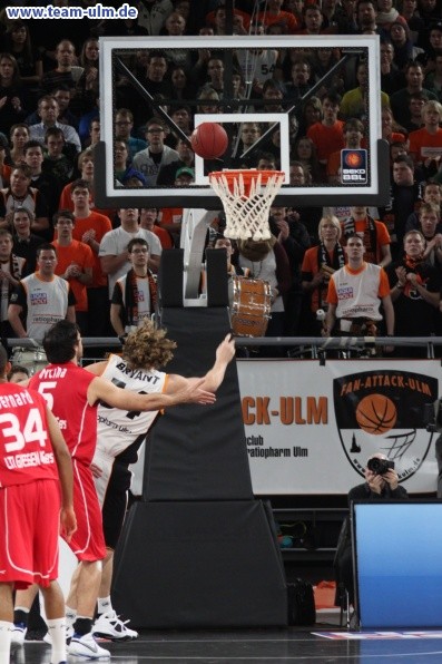 Ulm gegen Giessen @ Ratiopharm Arena - Bild 10