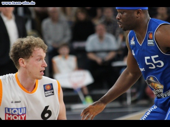ratiopharm Ulm gegen Frankfurt @ Ratiopharm Arena - Bild 11
