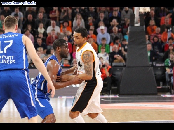ratiopharm Ulm gegen Frankfurt @ Ratiopharm Arena - Bild 19