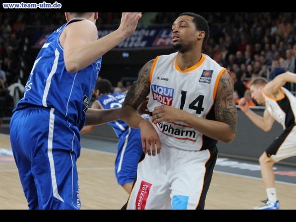 ratiopharm Ulm gegen Frankfurt @ Ratiopharm Arena - Bild 23