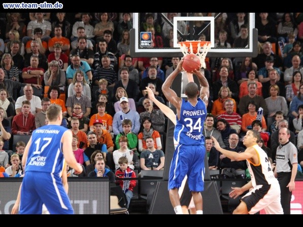 ratiopharm Ulm gegen Frankfurt @ Ratiopharm Arena - Bild 32