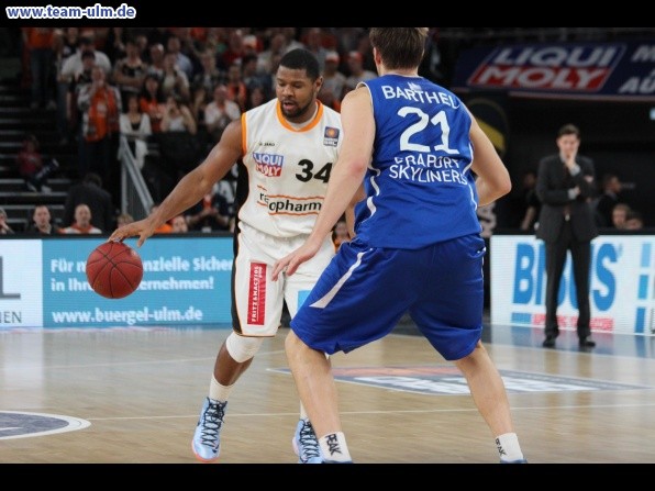 ratiopharm Ulm gegen Frankfurt @ Ratiopharm Arena - Bild 48