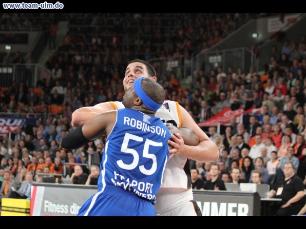 ratiopharm Ulm gegen Frankfurt @ Ratiopharm Arena - Bild 49