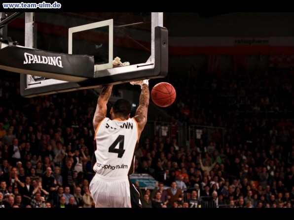 Ulm gegen Bamberg @ Ratiopharm Arena - Bild 23