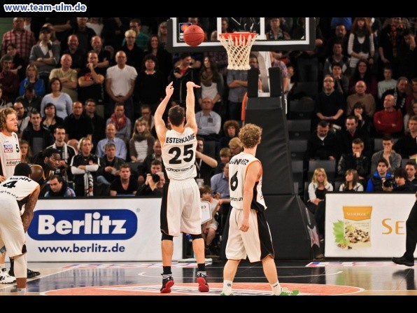 ratiopharm Ulm gegen Alba Berlin @ Ratiopharm Arena - Bild 20