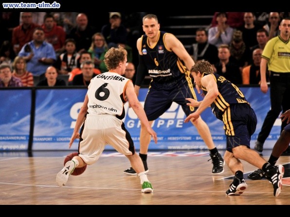 ratiopharm Ulm gegen Alba Berlin @ Ratiopharm Arena - Bild 25