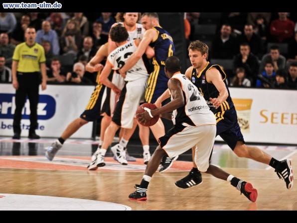 ratiopharm Ulm gegen Alba Berlin @ Ratiopharm Arena - Bild 36