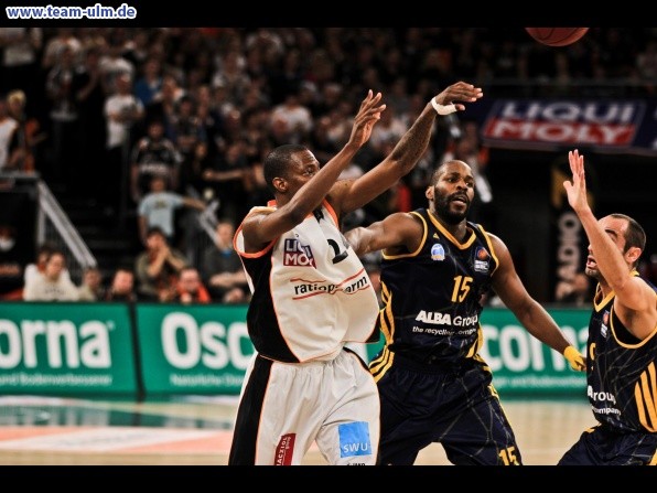 ratiopharm Ulm gegen Alba Berlin @ Ratiopharm Arena - Bild 42