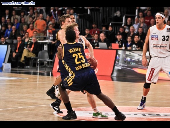 ratiopharm Ulm gegen Alba Berlin @ Ratiopharm Arena - Bild 46