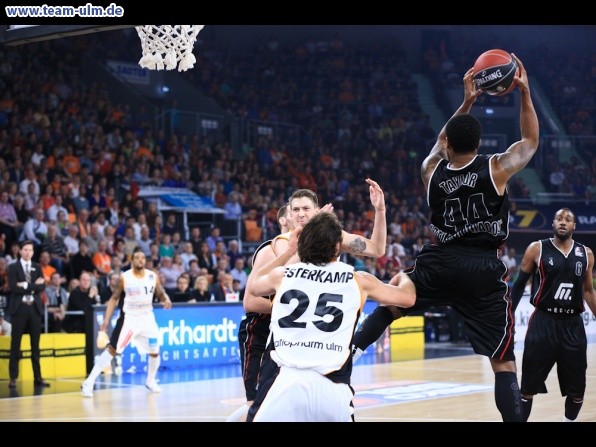 ratiopharm Ulm gegen Quakenbr&uuml;ck @ Ratiopharm Arena - Bild 10