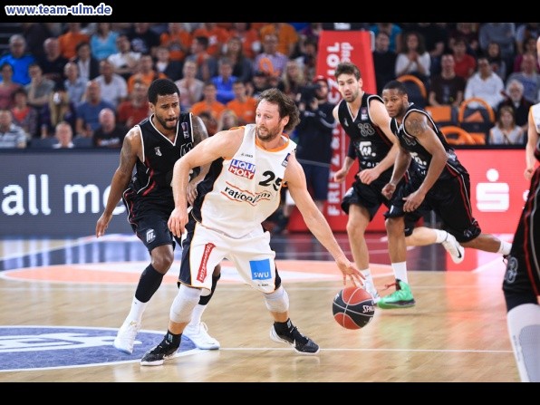 ratiopharm Ulm gegen Quakenbr&uuml;ck @ Ratiopharm Arena - Bild 17