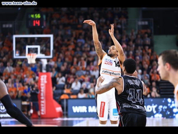ratiopharm Ulm gegen Quakenbr&uuml;ck @ Ratiopharm Arena - Bild 43