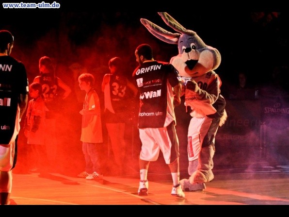 Ulm gegen Braunschweig PlayOff Viertelfinale #3 @ Ratiopharm Arena - Bild 2