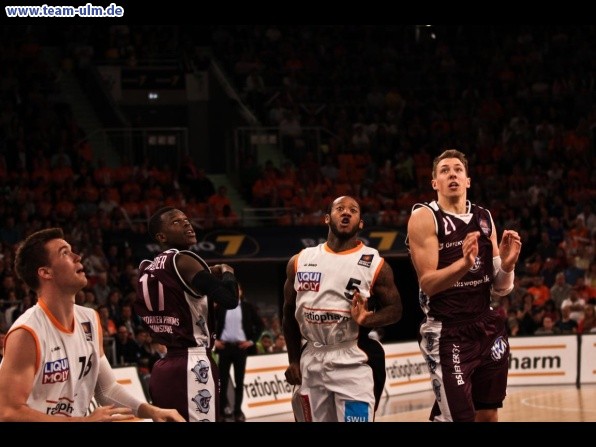 Ulm gegen Braunschweig PlayOff Viertelfinale #3 @ Ratiopharm Arena - Bild 20