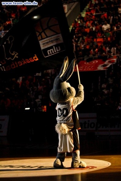 Ulm gegen Braunschweig PlayOff Viertelfinale #3 @ Ratiopharm Arena - Bild 3