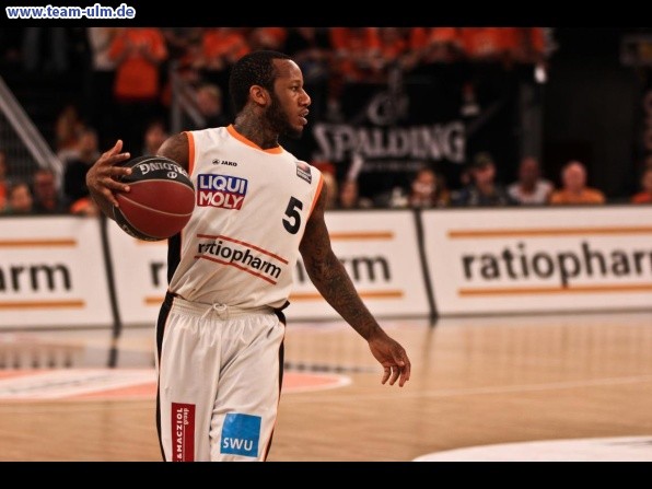 Ulm gegen Braunschweig PlayOff Viertelfinale #3 @ Ratiopharm Arena - Bild 35
