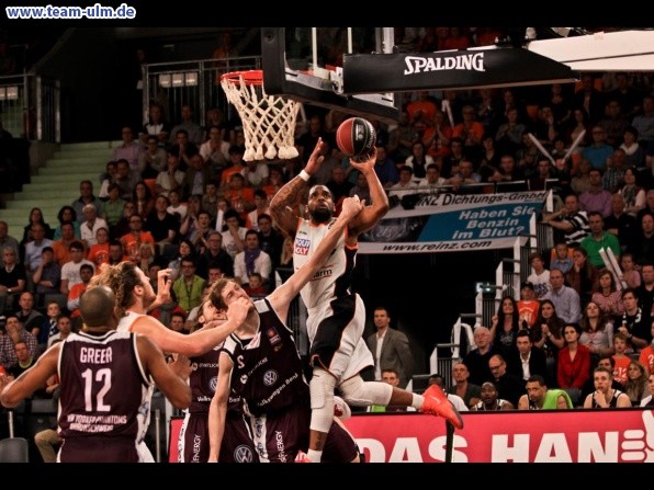 Ulm gegen Braunschweig PlayOff Viertelfinale #3 @ Ratiopharm Arena - Bild 38