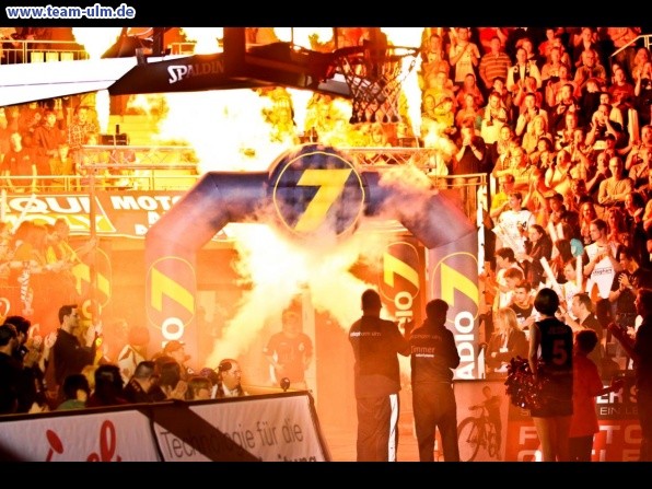 Ulm gegen Braunschweig PlayOff Viertelfinale #3 @ Ratiopharm Arena - Bild 4