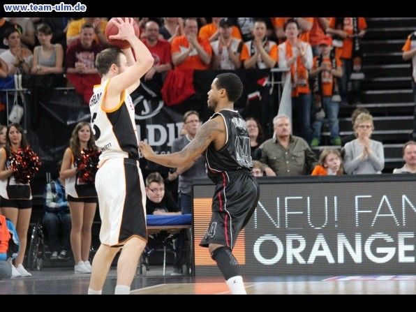 ratiopharm Ulm gegen Quakenbr&uuml;ck @ Ratiopharm Arena - Bild 4