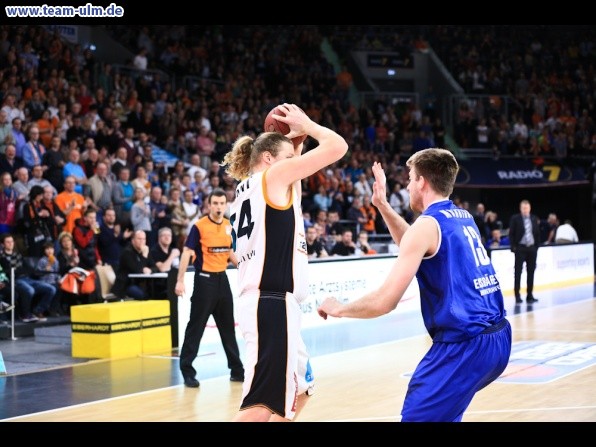 ratiopharm Ulm gegen Bremerhaven @ Ratiopharm Arena - Bild 12