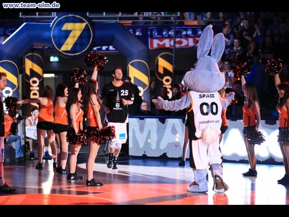 ratiopharm Ulm gegen Bremerhaven @ Ratiopharm Arena - Bild 3