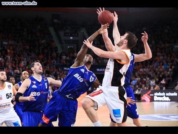 ratiopharm Ulm gegen Bremerhaven @ Ratiopharm Arena - Bild 38