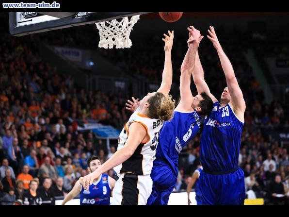 ratiopharm Ulm gegen Bremerhaven @ Ratiopharm Arena - Bild 41