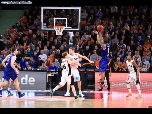ratiopharm Ulm gegen Bremerhaven @ Ratiopharm Arena - Bild 52
