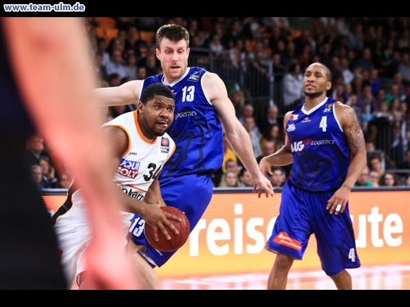 ratiopharm Ulm gegen Bremerhaven @ Ratiopharm Arena - Bild 58