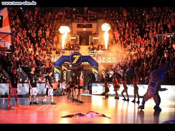 ratiopharm Ulm gegen Bremerhaven @ Ratiopharm Arena - Bild 8