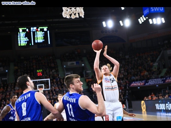 ratiopharm Ulm gegen Bremerhaven @ Ratiopharm Arena - Bild 9